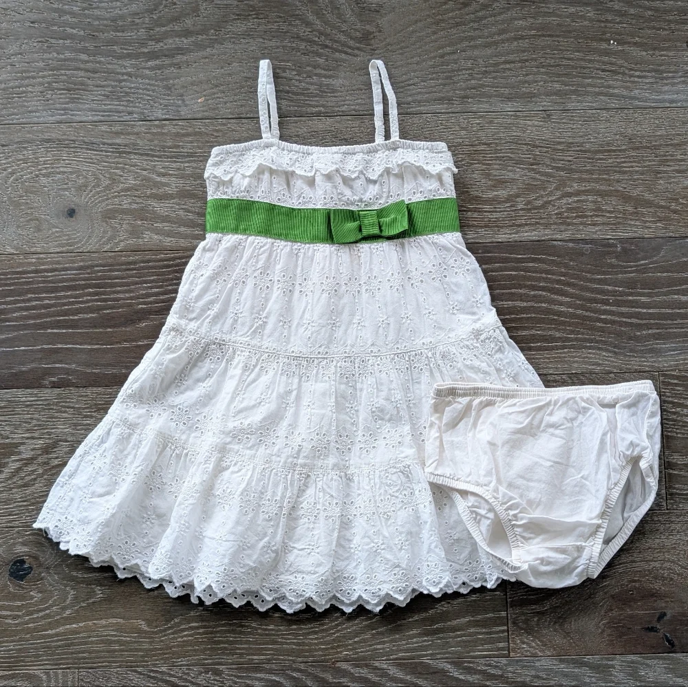 Baby Gap White Eyelet Dress with Green Bow Size 12-18 Months